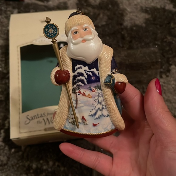 Hallmark Keepsake Santas From Around The World Russia - Picture 4 of 5